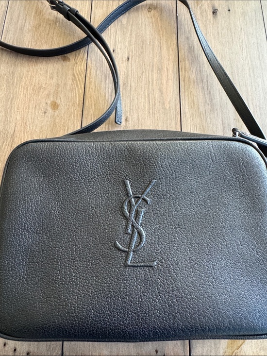 Saint Laurent Handbags - Saint Laurent Black Leather Messenger Bag